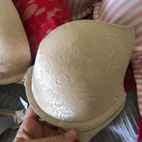 Bundle of 5 bras ! - Picture 6 of 9